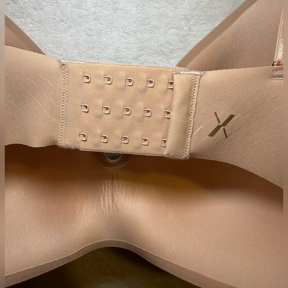 KNIX bra molded cup no underwire supportive size 8 tan beige adjustable straps - Picture 3 of 4
